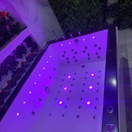 Jacuzzi Privatif شقة